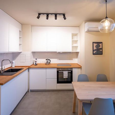 Design 1Bdr Apartment Near City Center София Екстериор снимка
