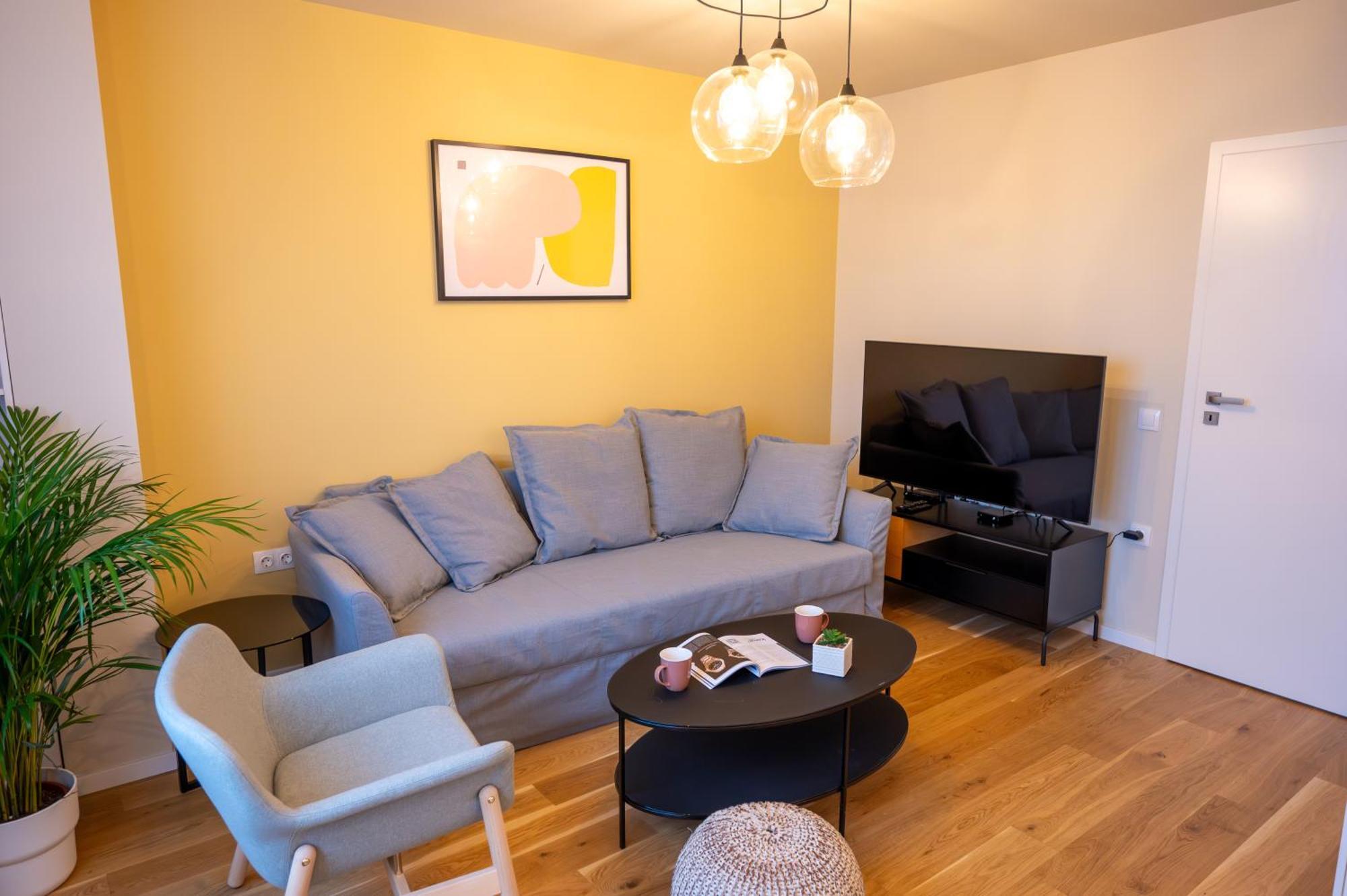 Design 1Bdr Apartment Near City Center София Екстериор снимка
